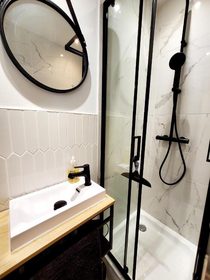 Studio Jeannette Avec Balcon Et Juste A 130 Metres Plage ! Plein Centre ! Wifi - Draps Serviettes Inclus ! تروفيي سور مير المظهر الخارجي الصورة